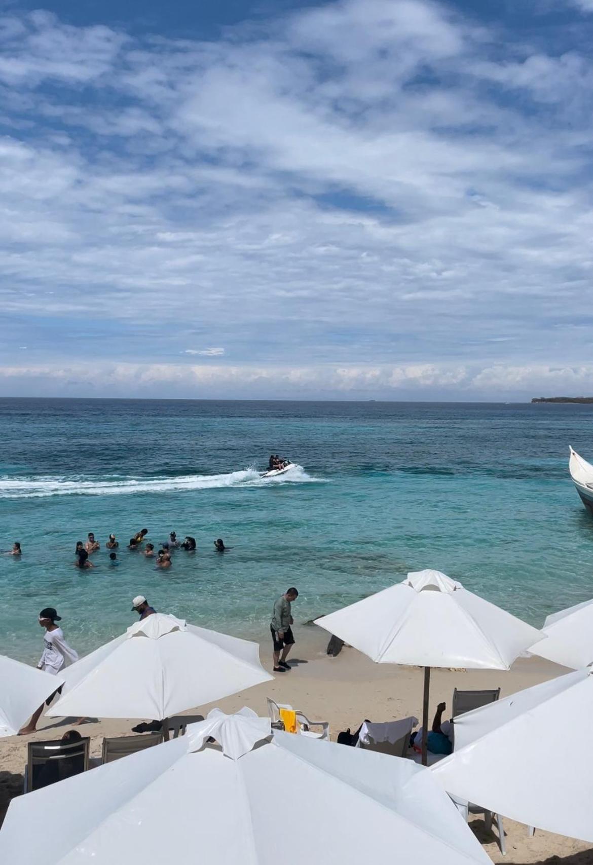 Готель Mandala Beach Бару Екстер'єр фото