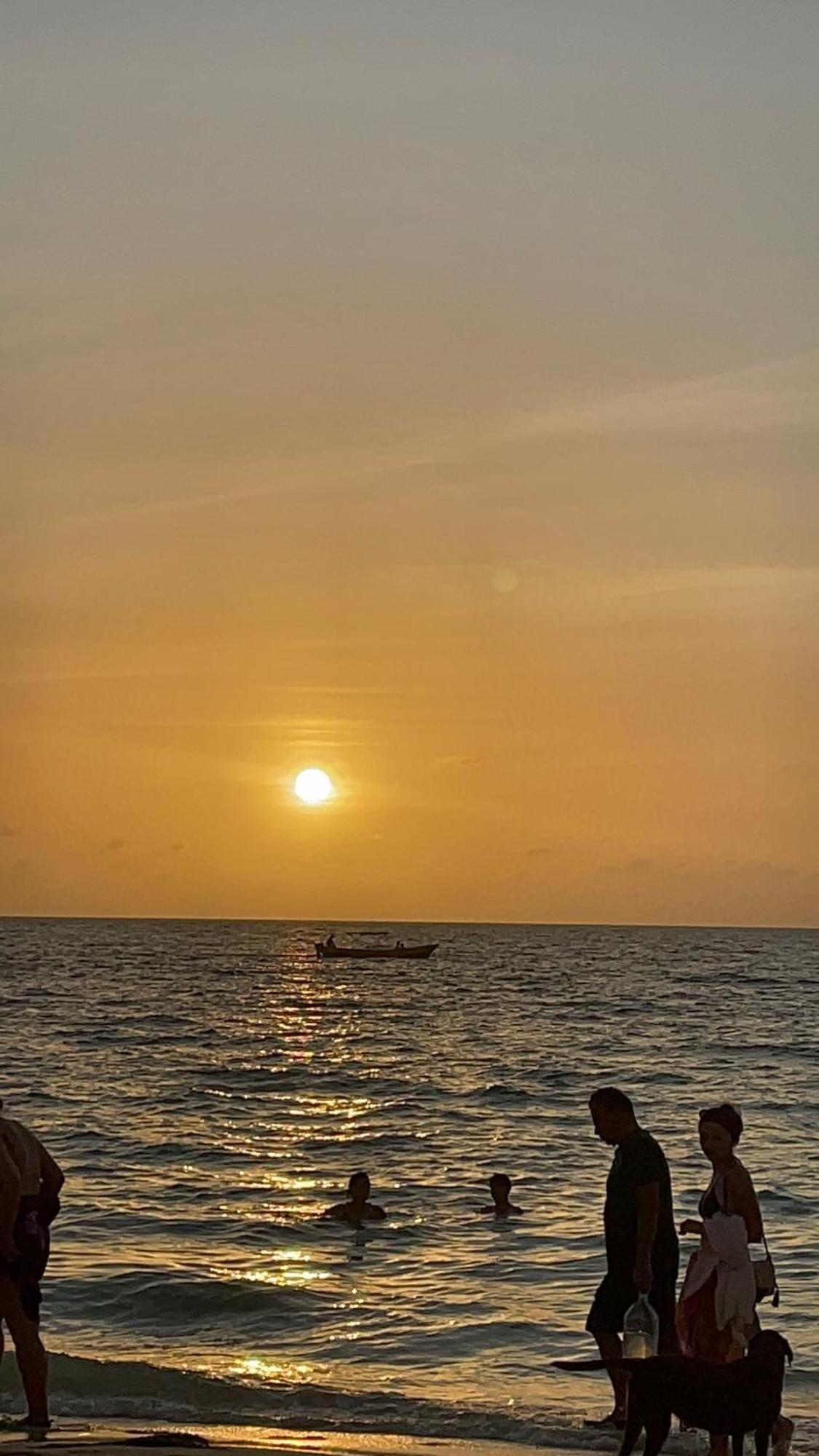 Готель Mandala Beach Бару Екстер'єр фото